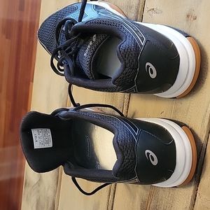 Asics Gel Rocket Shoes Size 11.5